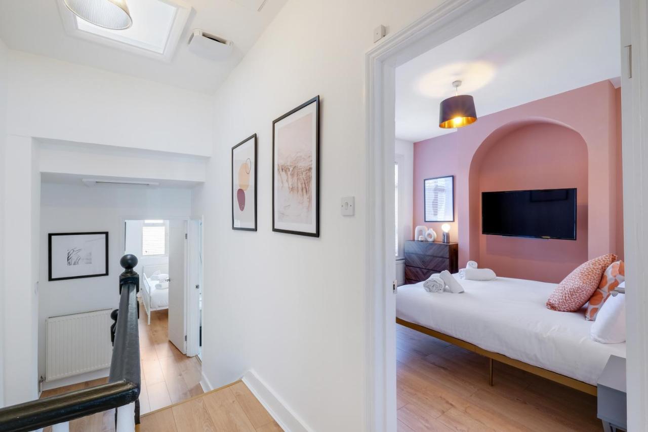 Luxury 3 Bedroom 2 Bathroom House, Fulham By 360stays Londres