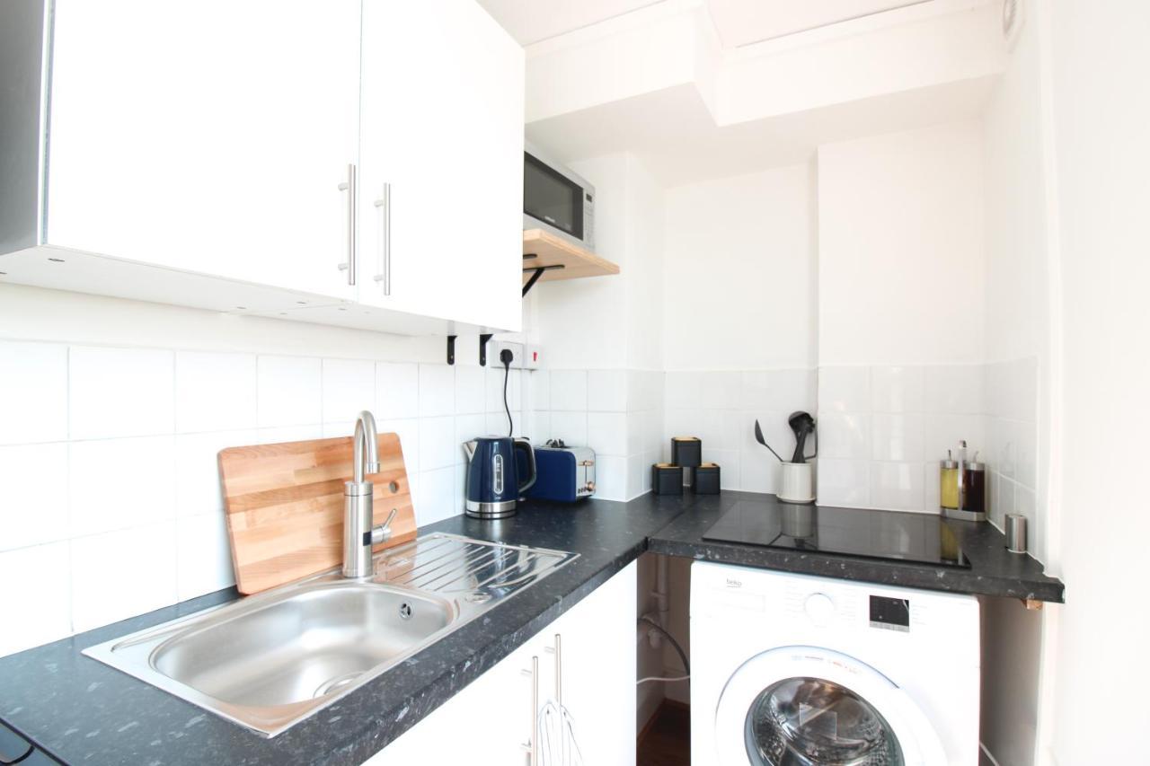 Lovely Studio Flats In Hackney * Londen