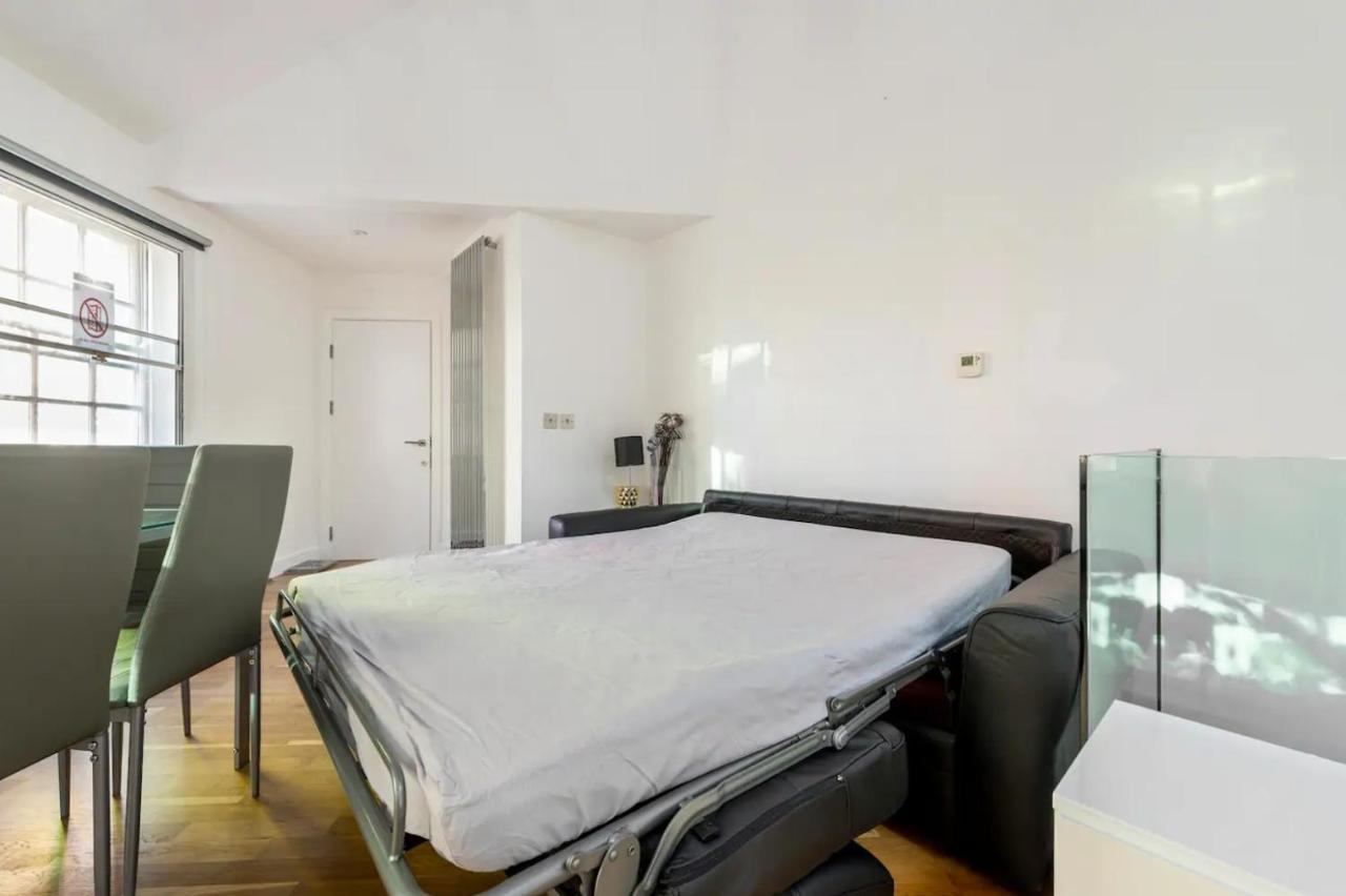 Appartement Beautiful 1 Bedroom Penthouse Flat