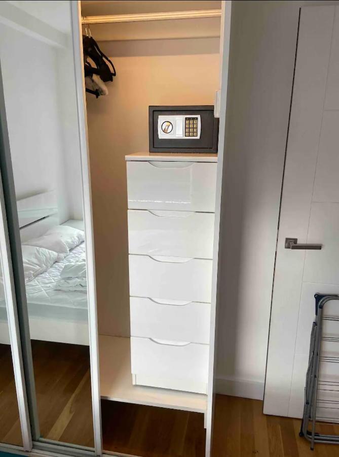 Appartement Beautiful 1 Bedroom Penthouse Flat *