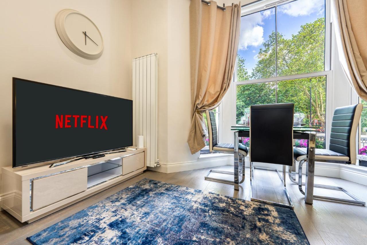 Modern 3 And 2 Bedroom Flat In Central With Installed Ac Appartement Londen