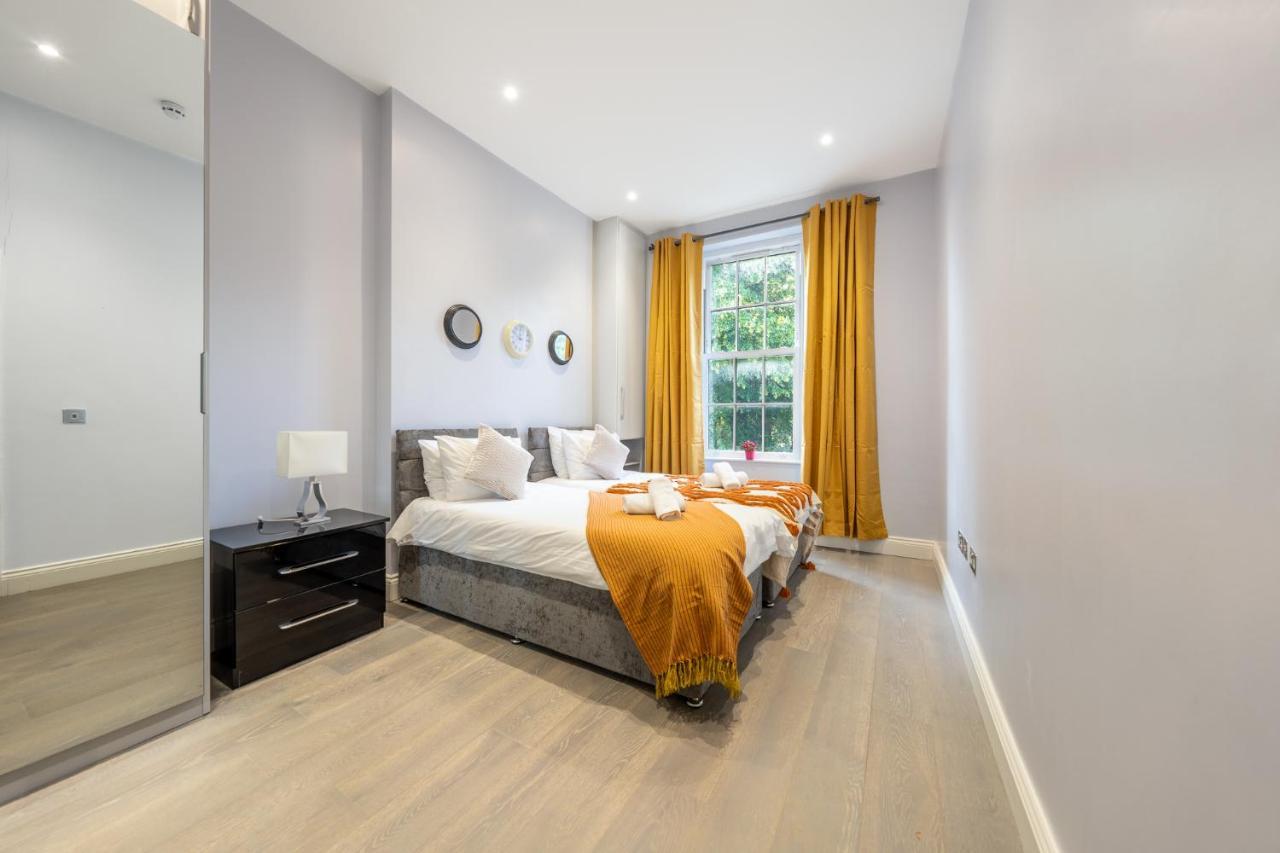Modern 3 And 2 Bedroom Flat In Central With Installed Ac Appartement *
