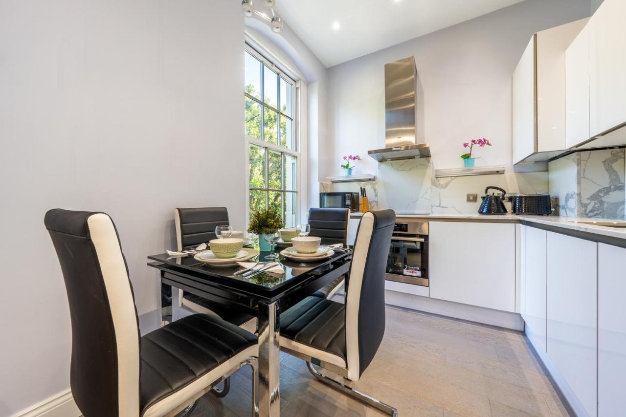 Appartement Modern 3 And 2 Bedroom Flat In Central With Installed Ac *
