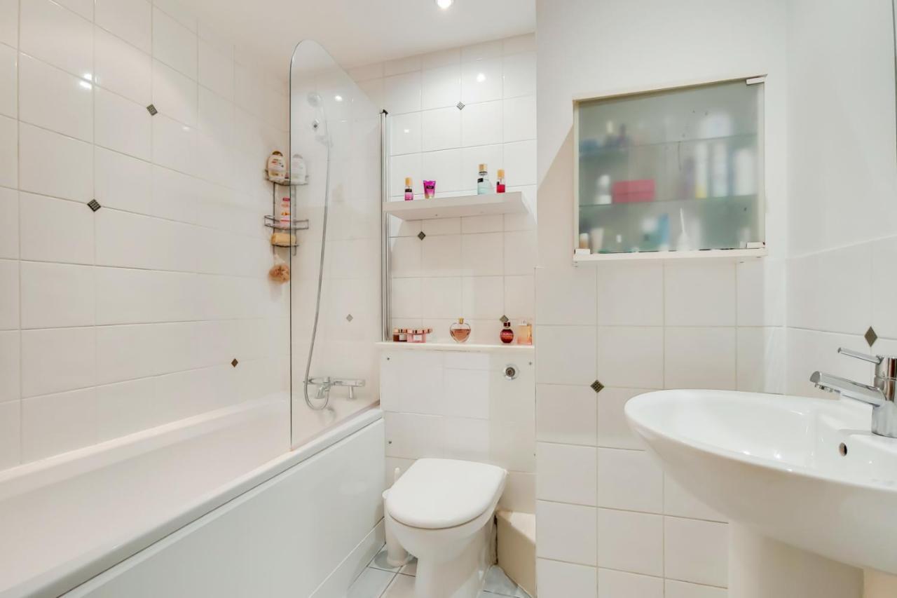 Apartment Spacious 2 Bed 2 Bath Kings Cross *