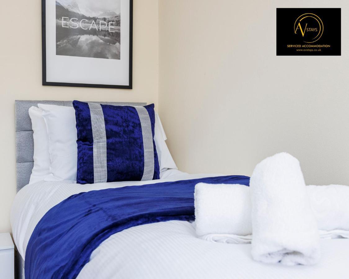 2 Bedroom House By Av Stays Short Lets Croydon With Free Wi-fi Сasa de vacaciones *