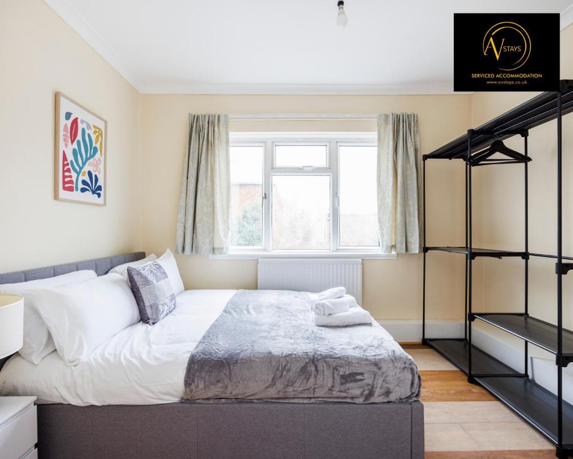 2 Bedroom House By Av Stays Short Lets Croydon With Free Wi-fi Londres
