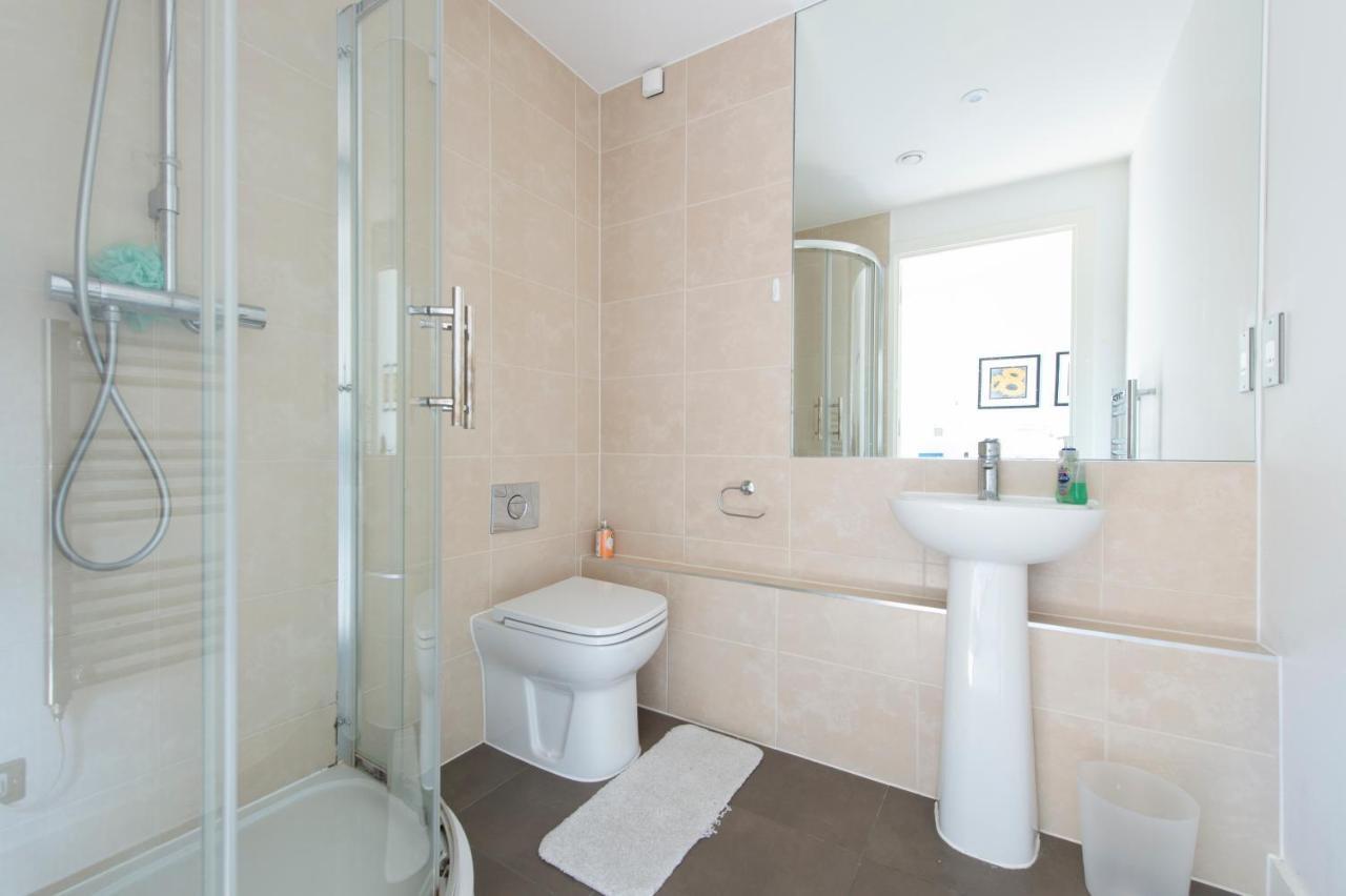 Apartment Luxury Canning Town London