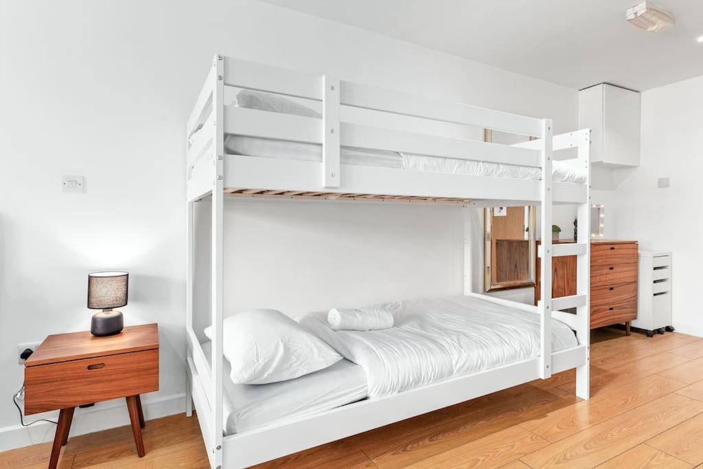Spacious And Delightful Sleep 5 Piccadilly Vrc * Londen