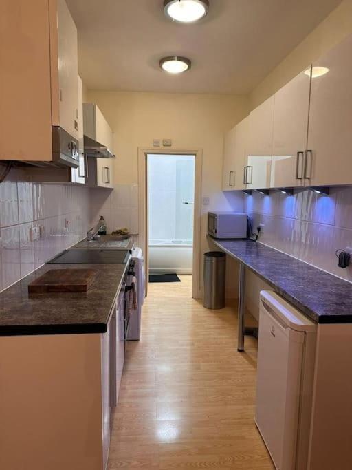 Studio Flat In Central * London