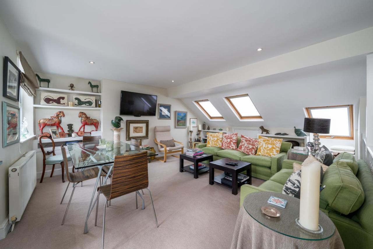 Modern Near Battersea Park London