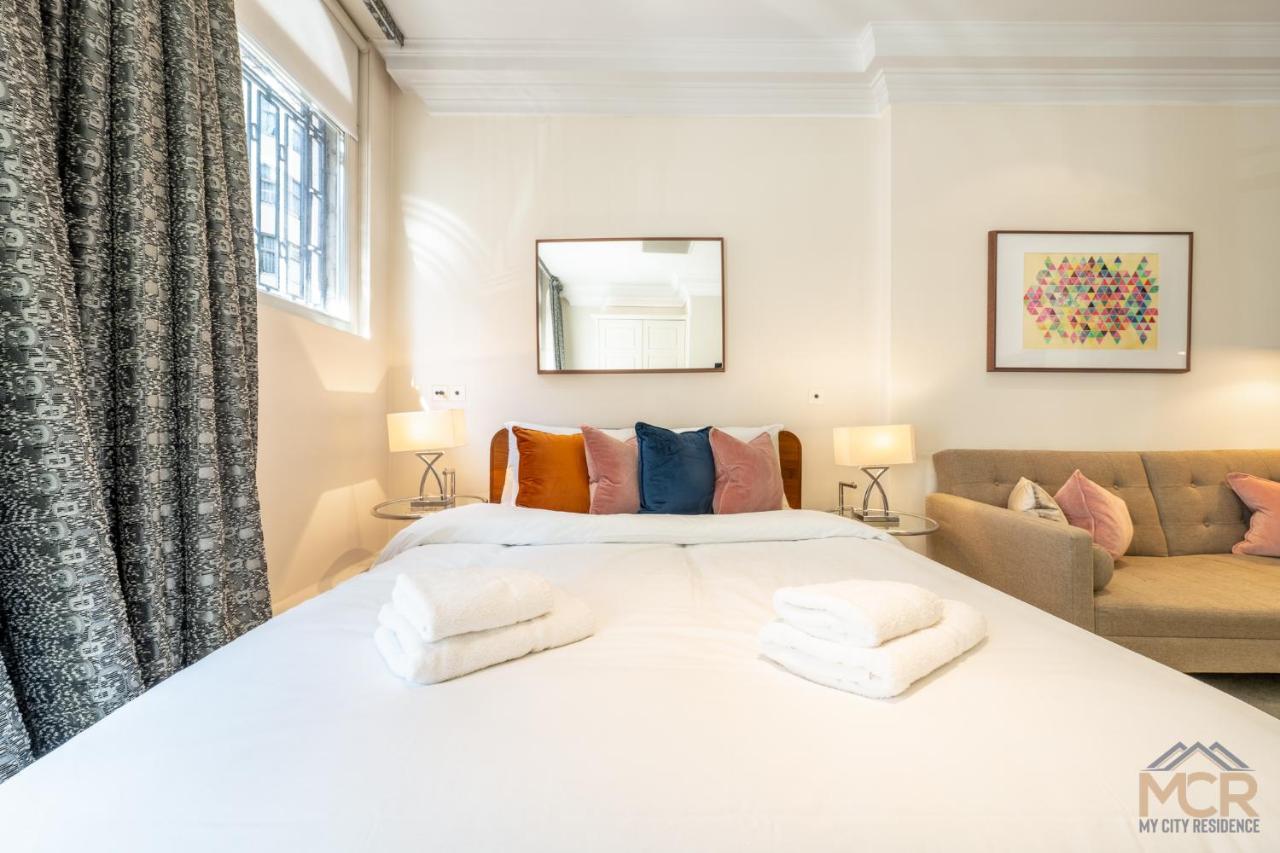 The Hertford Residences Apartment