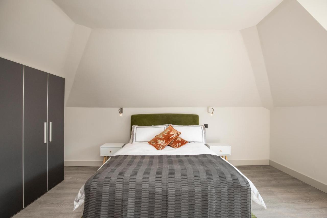 Apartment Luxury Spacious Modern New -fully Equipped London