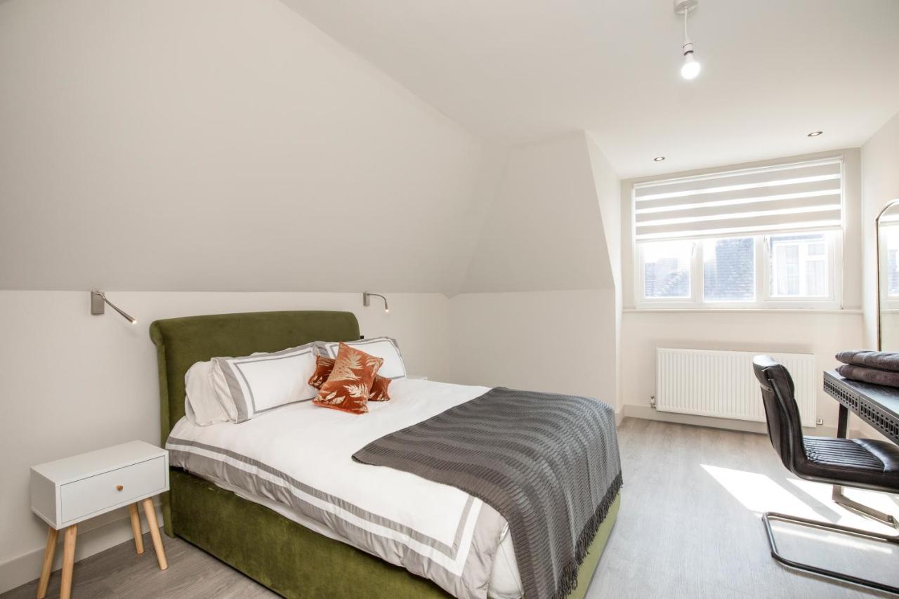 Luxury Spacious Modern New -fully Equipped Apartment