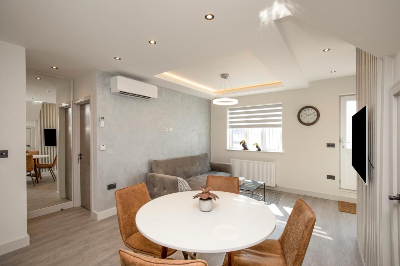 Apartment Luxury Spacious Modern New -fully Equipped