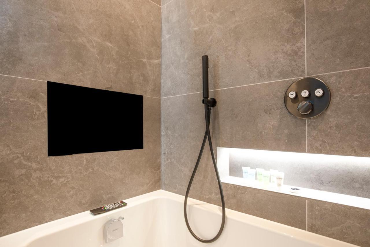 Luxury Spacious Modern New -fully Equipped