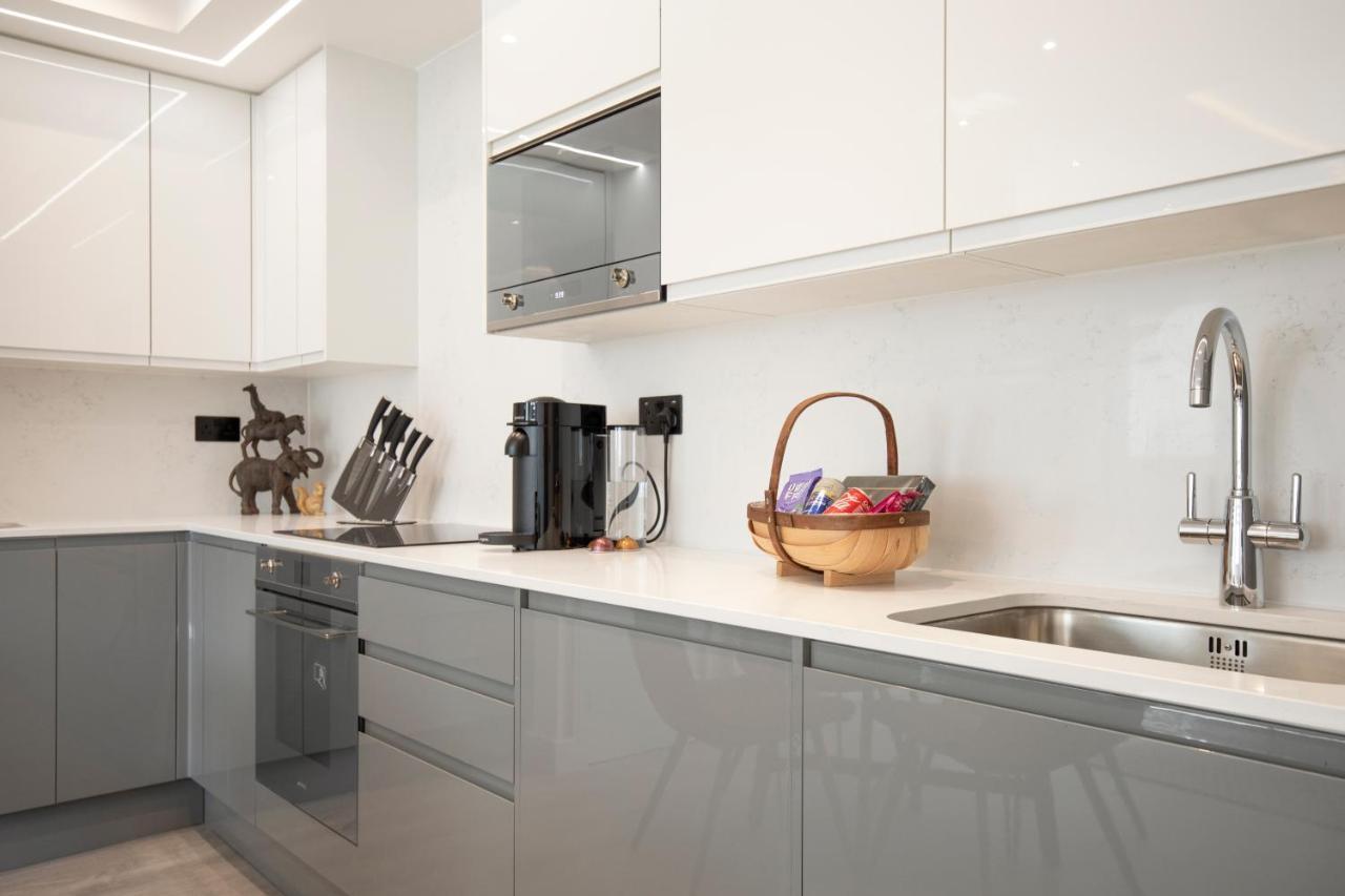 Apartment Luxury Spacious Modern New -fully Equipped London