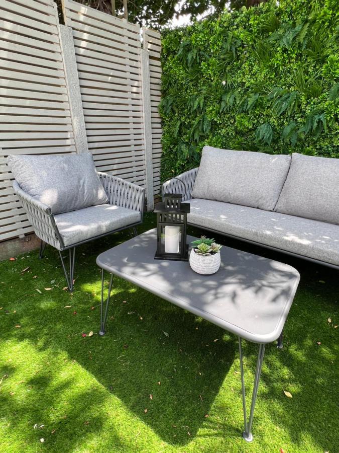 Beautiful 5-bedroom Private House In Quiet Street 2 Minutes From Station Сasa de vacaciones Londres