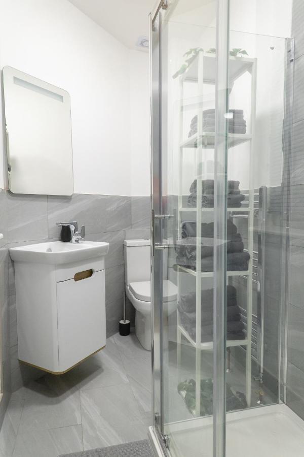 Air - Hatton Garden - Great Transport Links