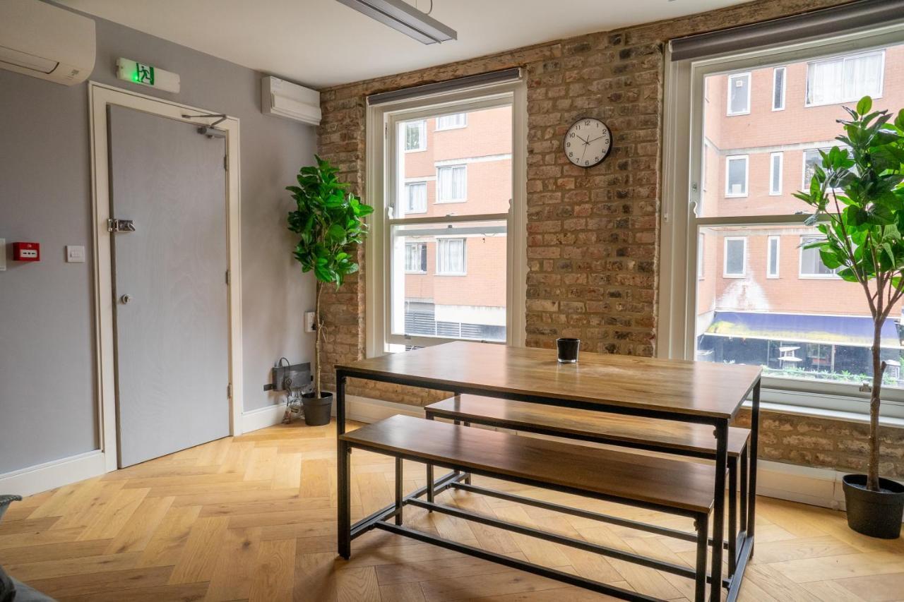 Air - Hatton Garden - Great Transport Links * London