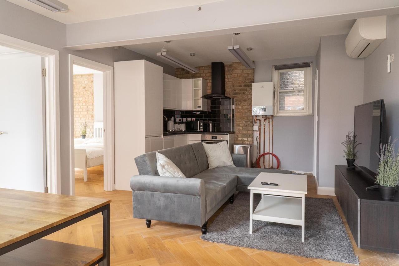 Air - Hatton Garden - Great Transport Links *