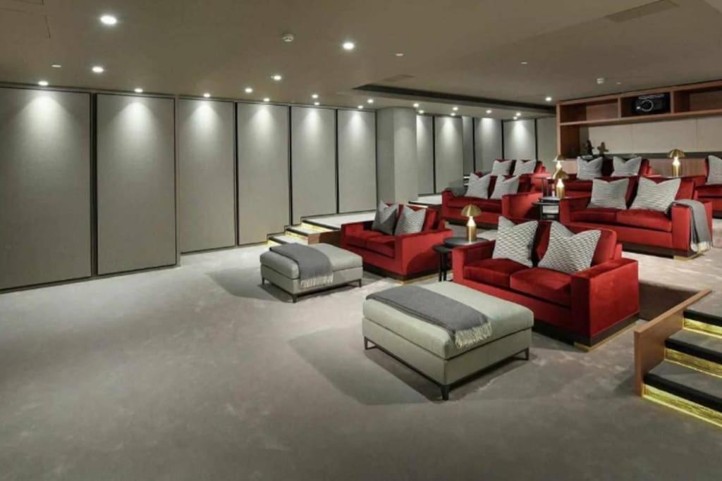 Appartement Riverside Luxury - Pool, Gym, Sauna, Cinema, Bowling Alley And More!