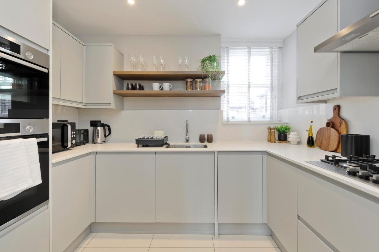 Fabulous Three Bedroom Flat Near Marylebone By Underthedoormat Apartamento