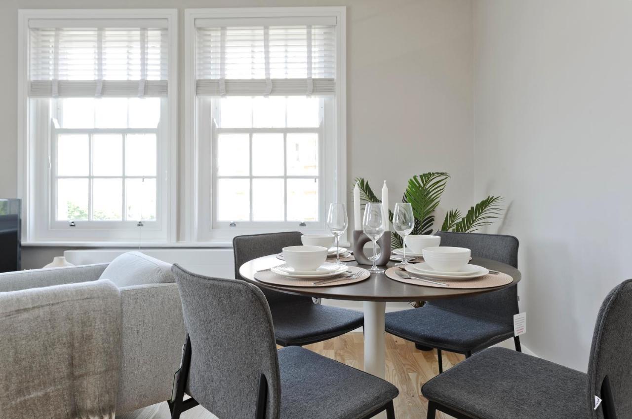 Fabulous Three Bedroom Flat Near Marylebone By Underthedoormat * Londres