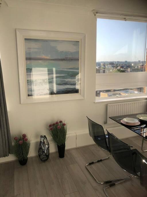 Stylish And Modern By Hyde Park Apartamento *