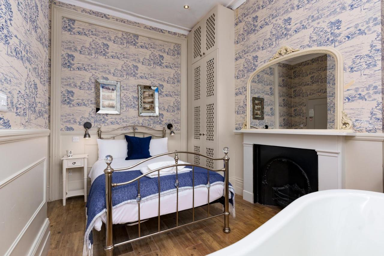 Hotel Bower House London
