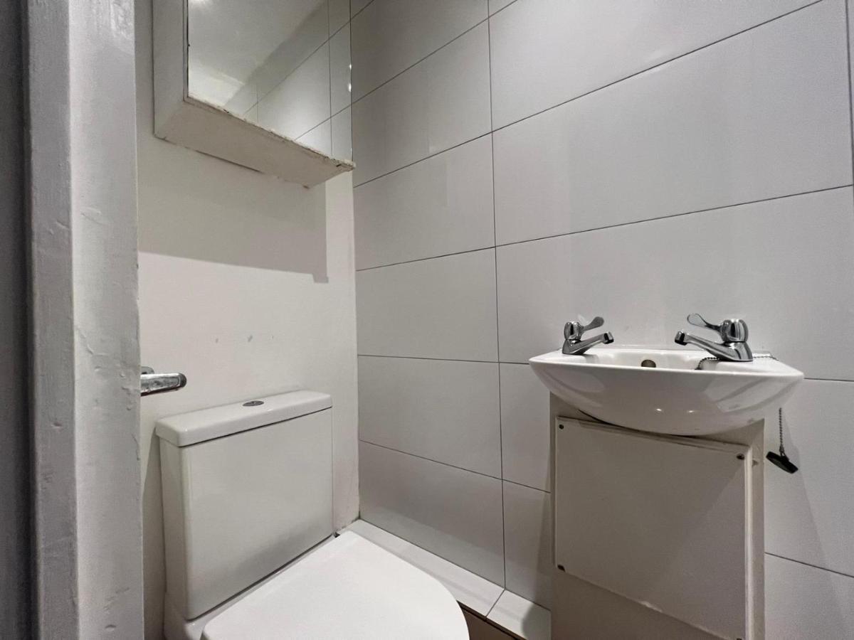 Economic In The Heart Of Chiswick - Appartement Londen