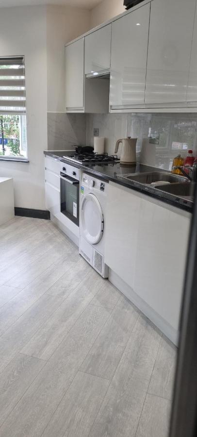 Apartment Modern 2 Bdr *