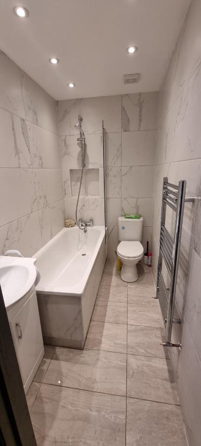 Modern 2 Bdr *