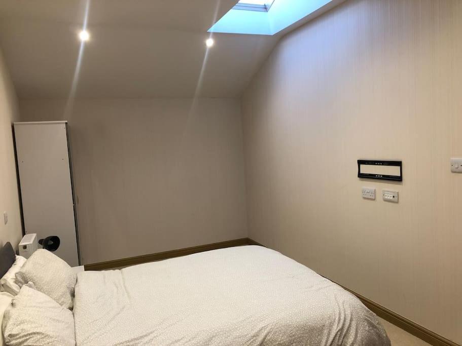 Apartment Flat In North Acton *