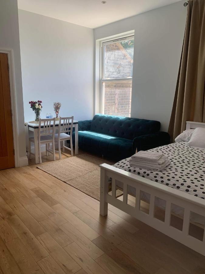 Acton House Appartement Londen