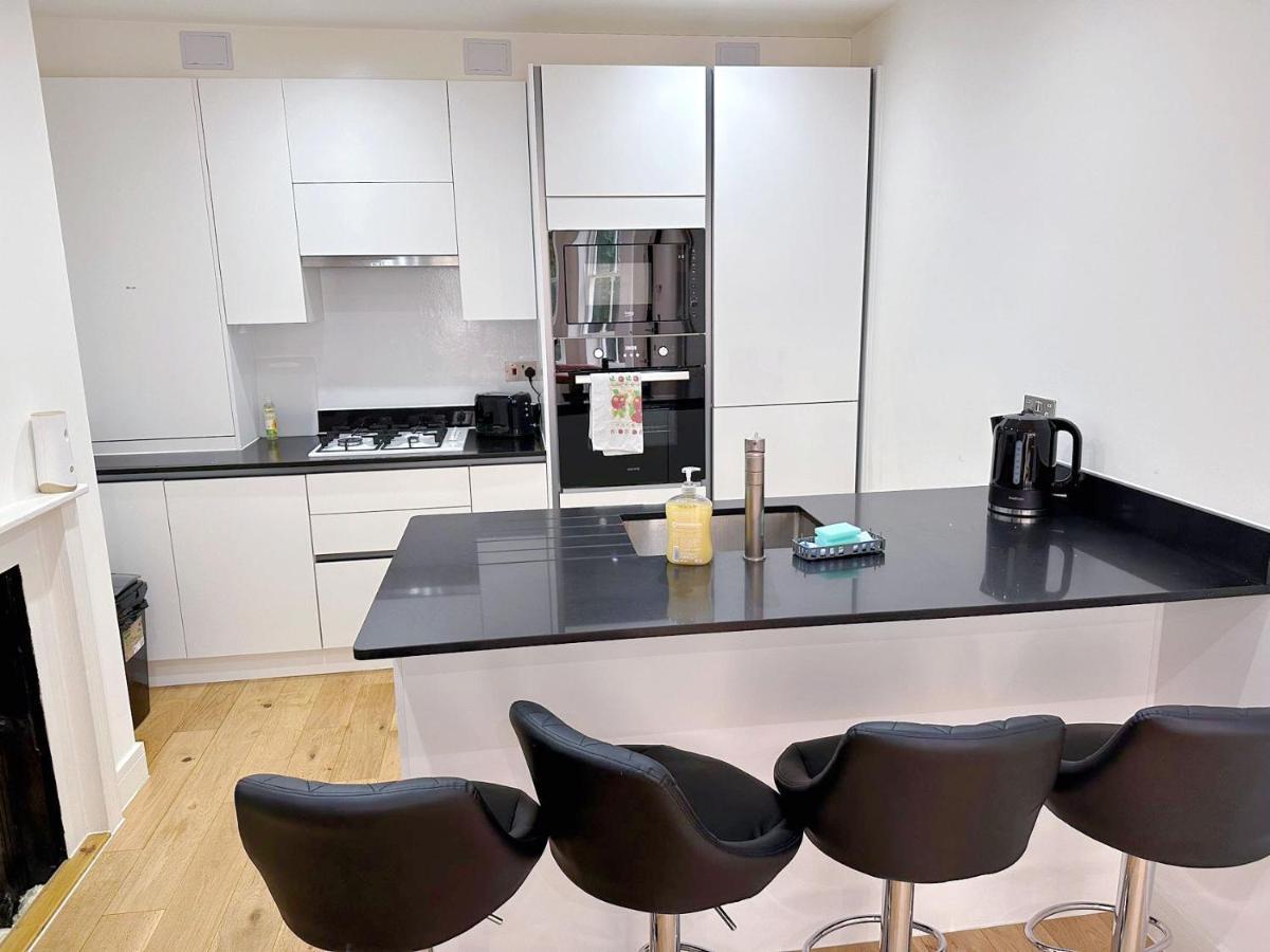 Massive Flat Near Greenwich Park Londen
