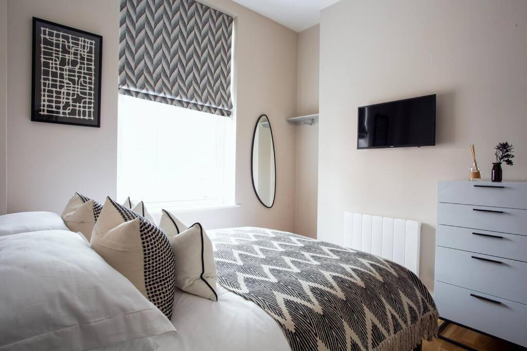 Eden - Islington - 2 Bed With Terrace *