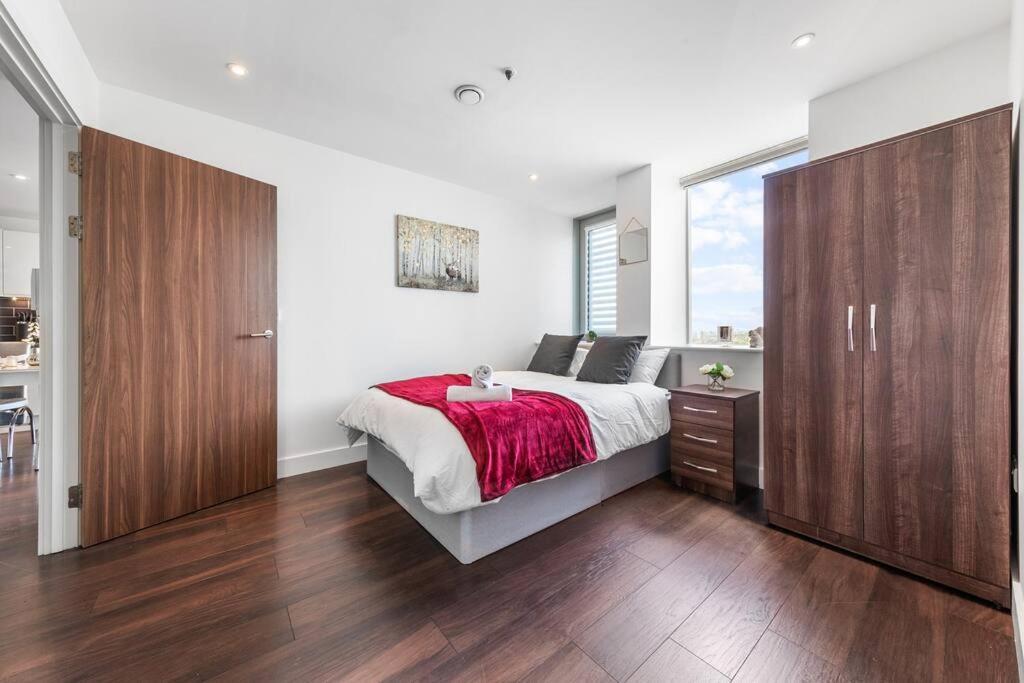 Beautiful Living Sleep 7 In Bp34 London