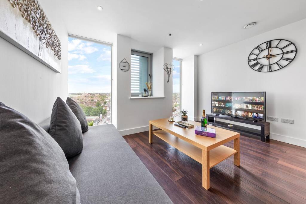 Beautiful Living Sleep 7 In Bp34 Apartment