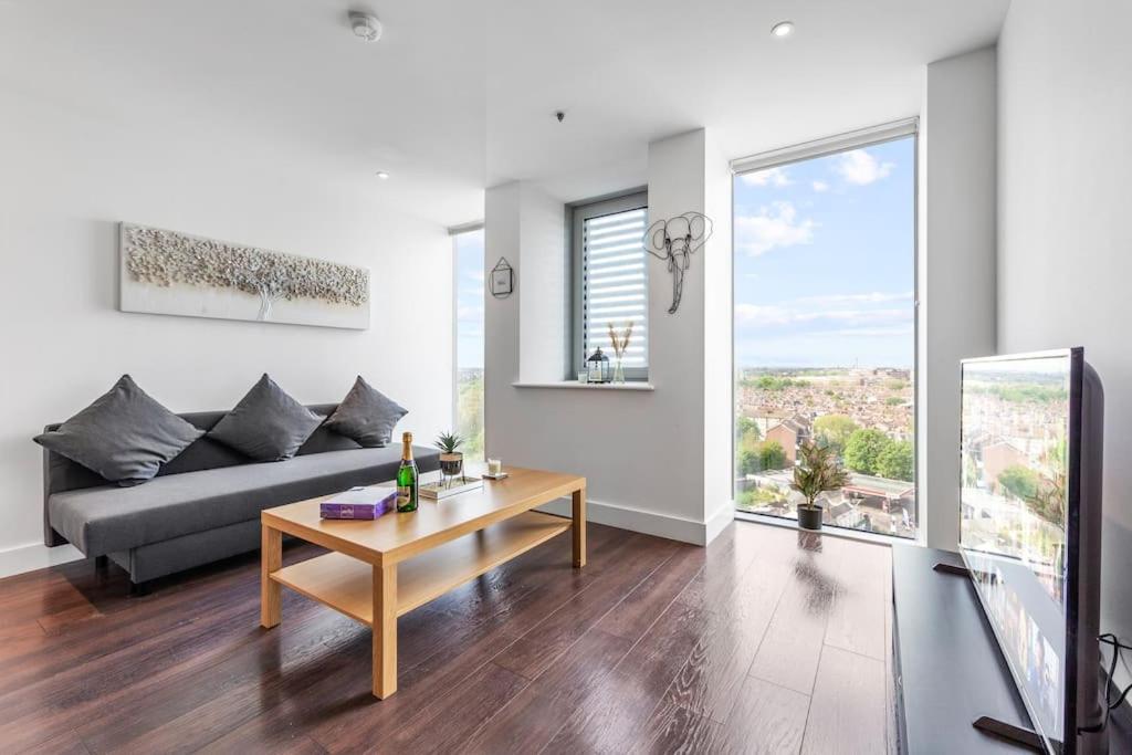 Beautiful Living Sleep 7 In Bp34 Apartment
