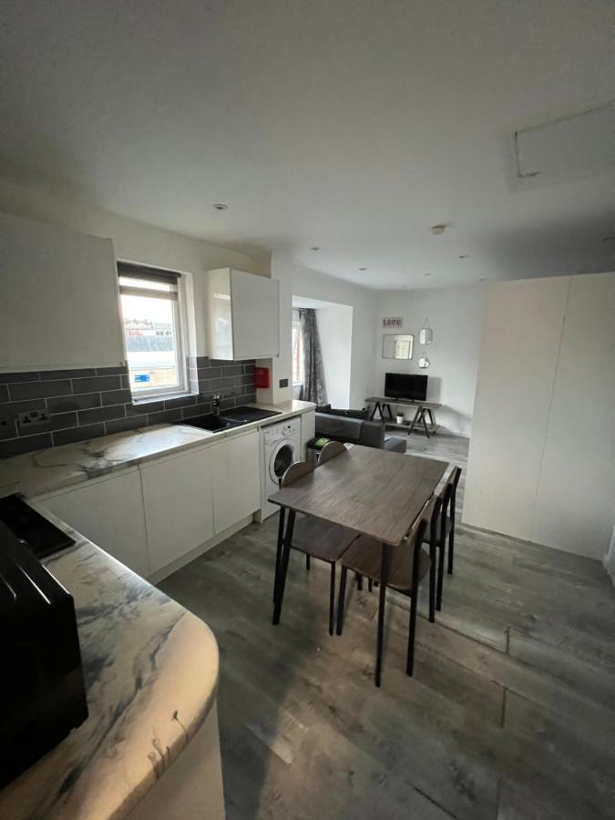Lovely For 2 Or 4 People - Bermondsey London