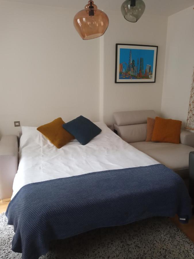Stylish 1 Bedroom In Apartamento
