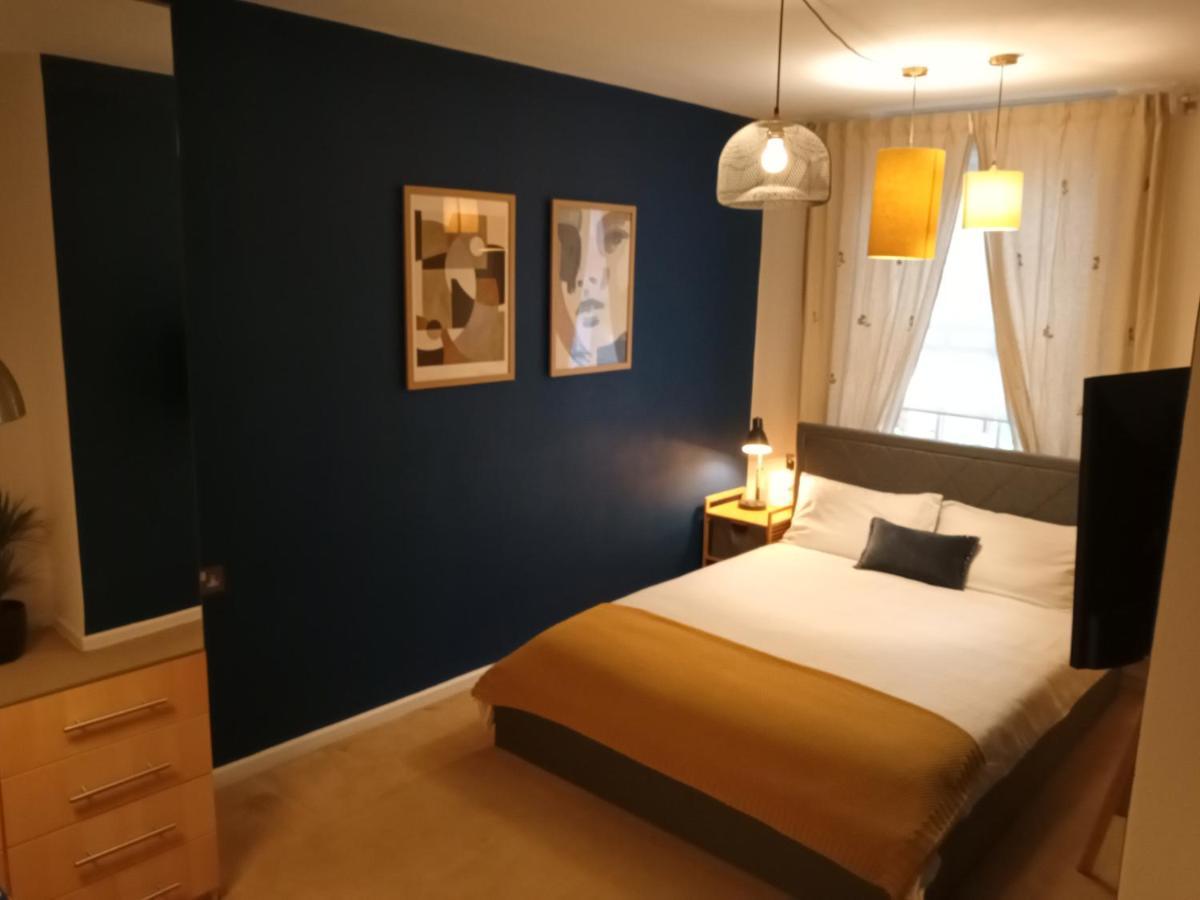 Stylish 1 Bedroom In Apartamento