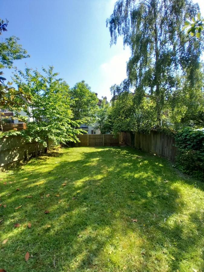 Leisure Studio Flat In Golders Holiday home *