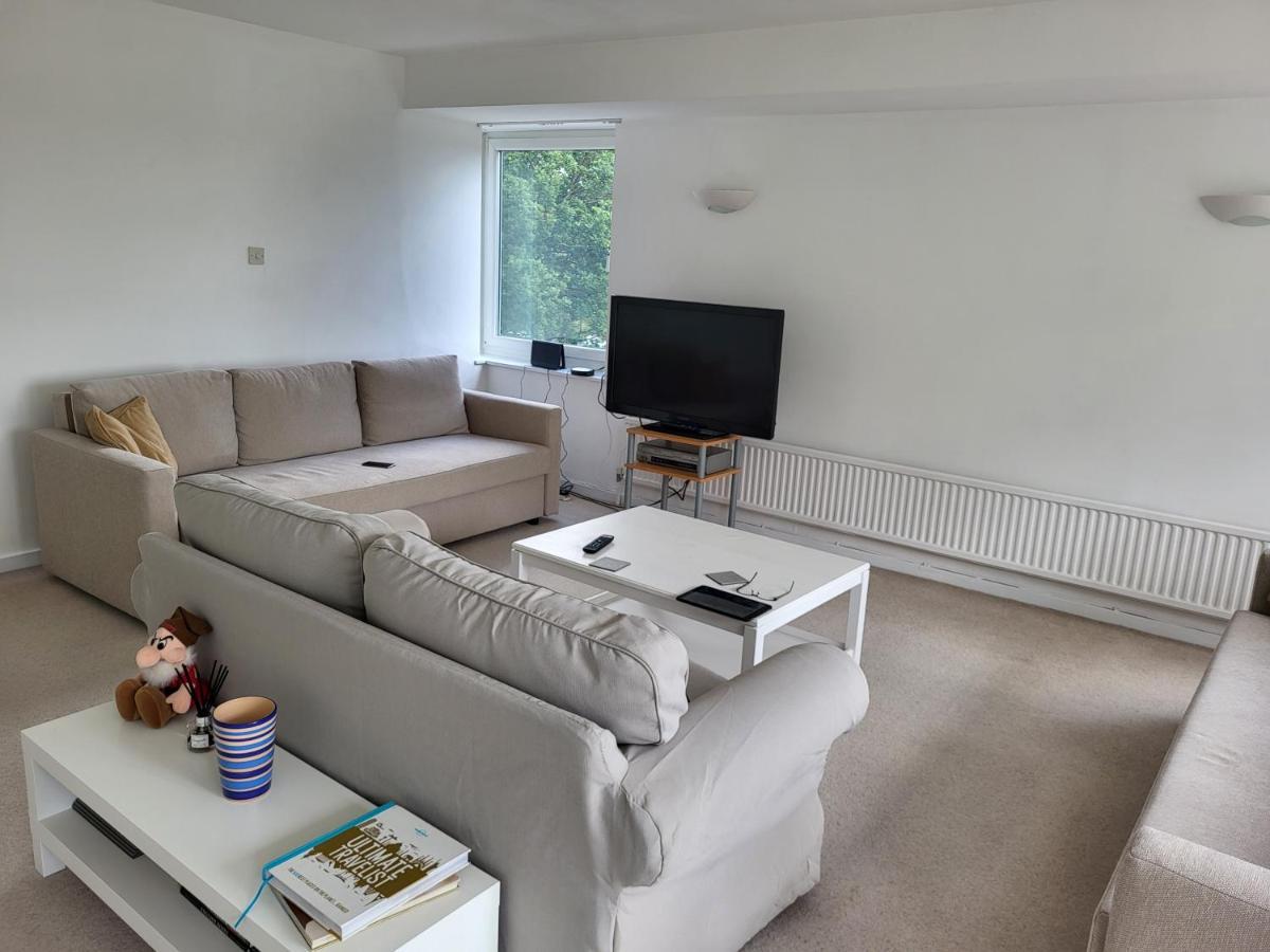 Wimbledon Village Homestay