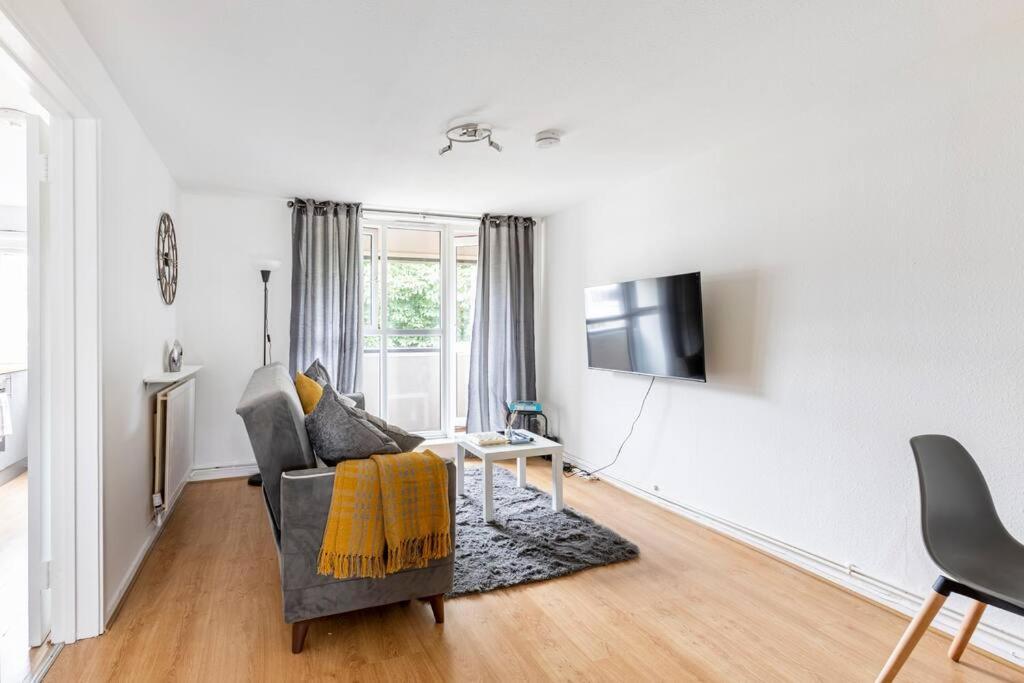 Modern & Cosy Flat In * Londres