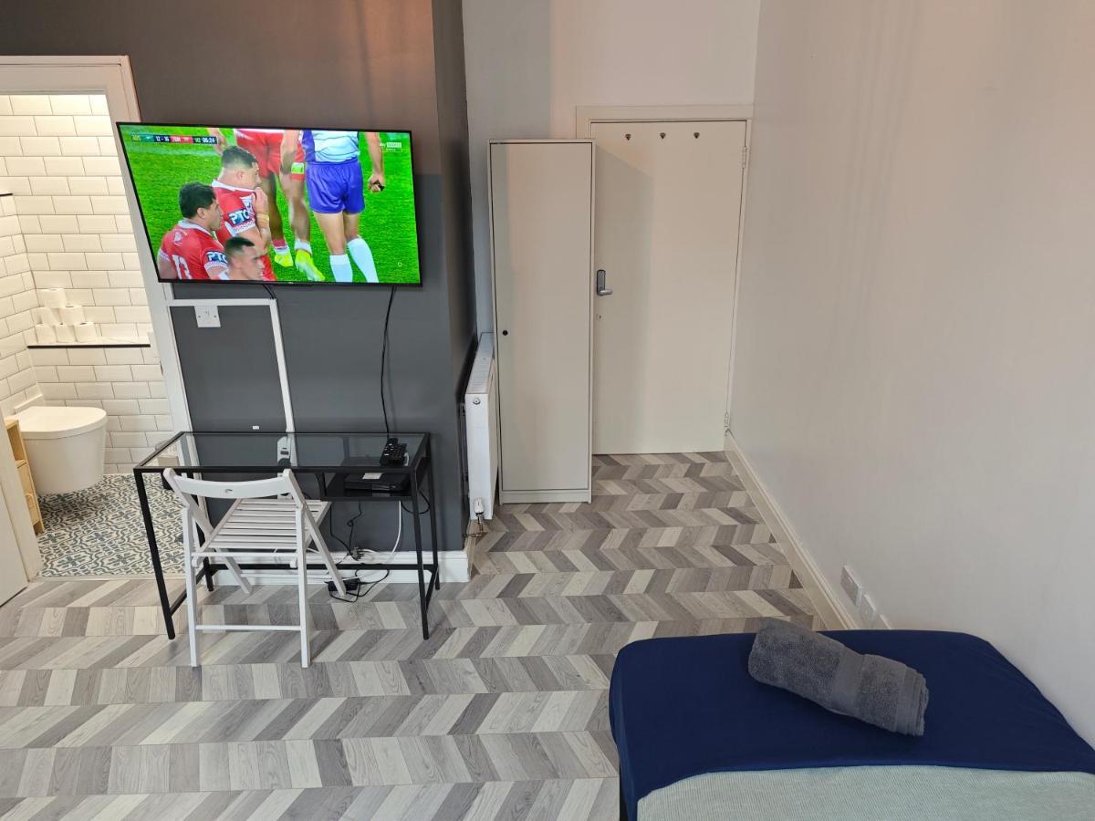 2 Bedroom 2 Bathroom In Old St - Shoreditch - Zone 1 London