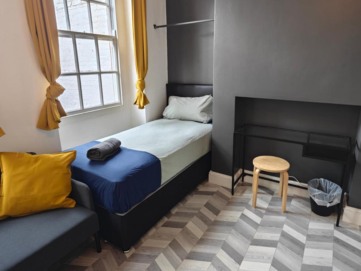 2 Bedroom 2 Bathroom In Old St - Shoreditch - Zone 1 *