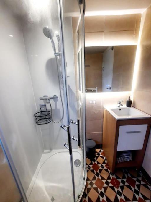 Alross Flat / Private Bathroom * London