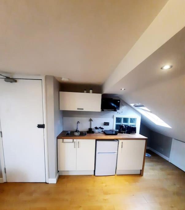Alross Flat / Private Bathroom Apartment London