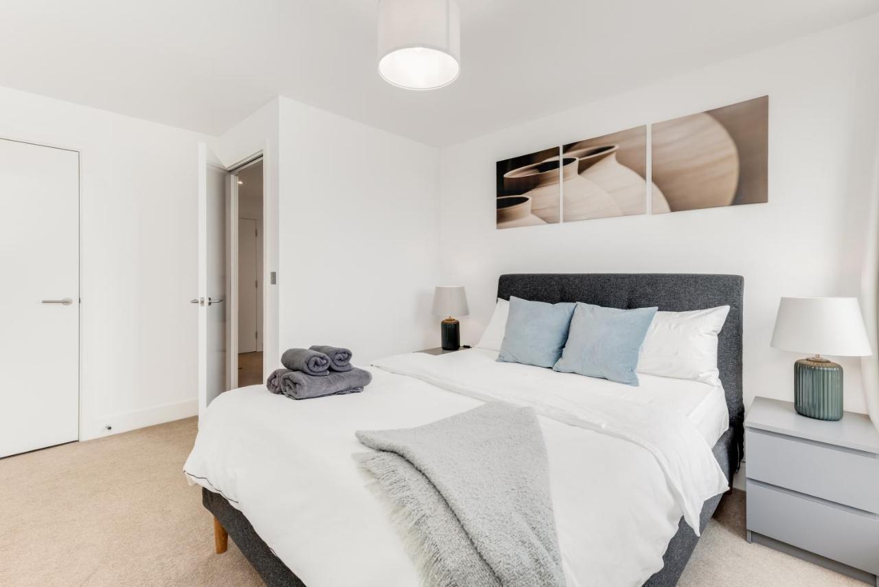 Khayat Homes - The Ferry - Two Bed * London